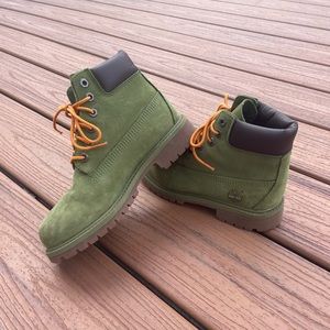 Boys size 1 Timberland boots